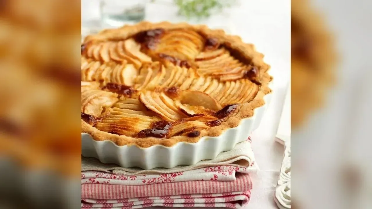 Chinon Apple Tarts