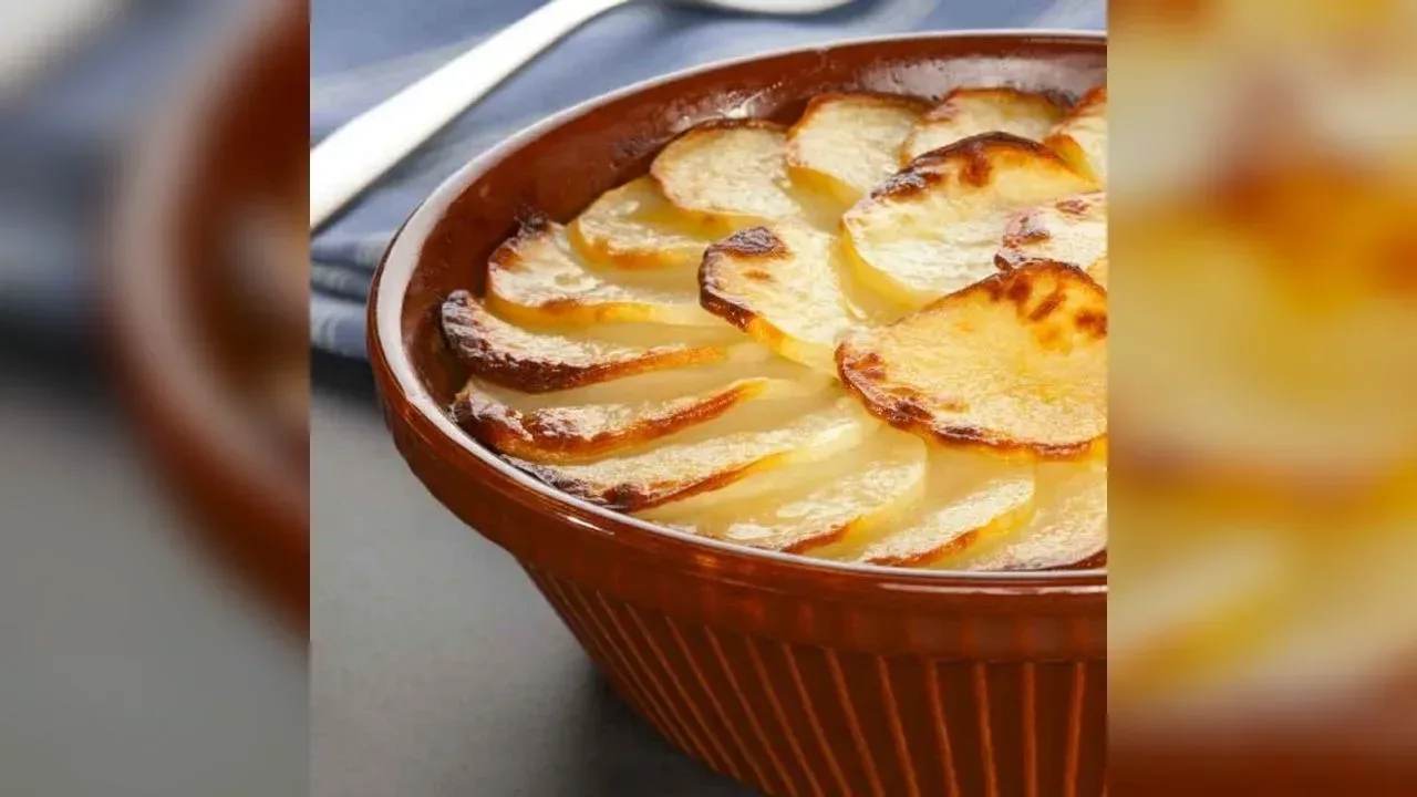 Boulangère Potatoes