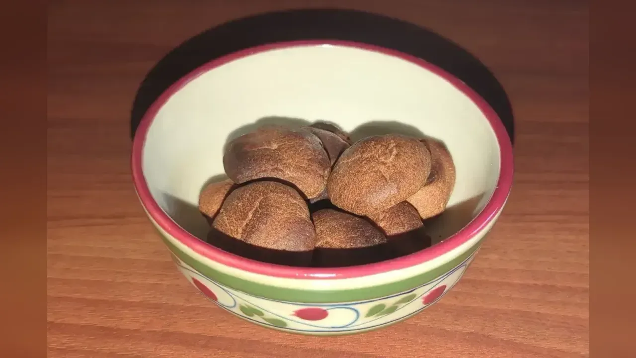 Shortcrust pastry biscuits