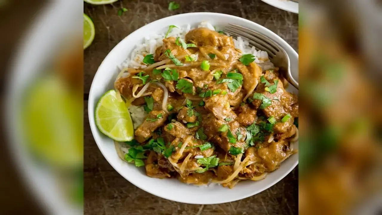 Thai pork & peanut curry
