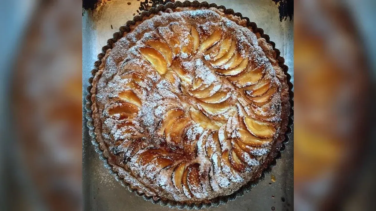 Apple Frangipan Tart