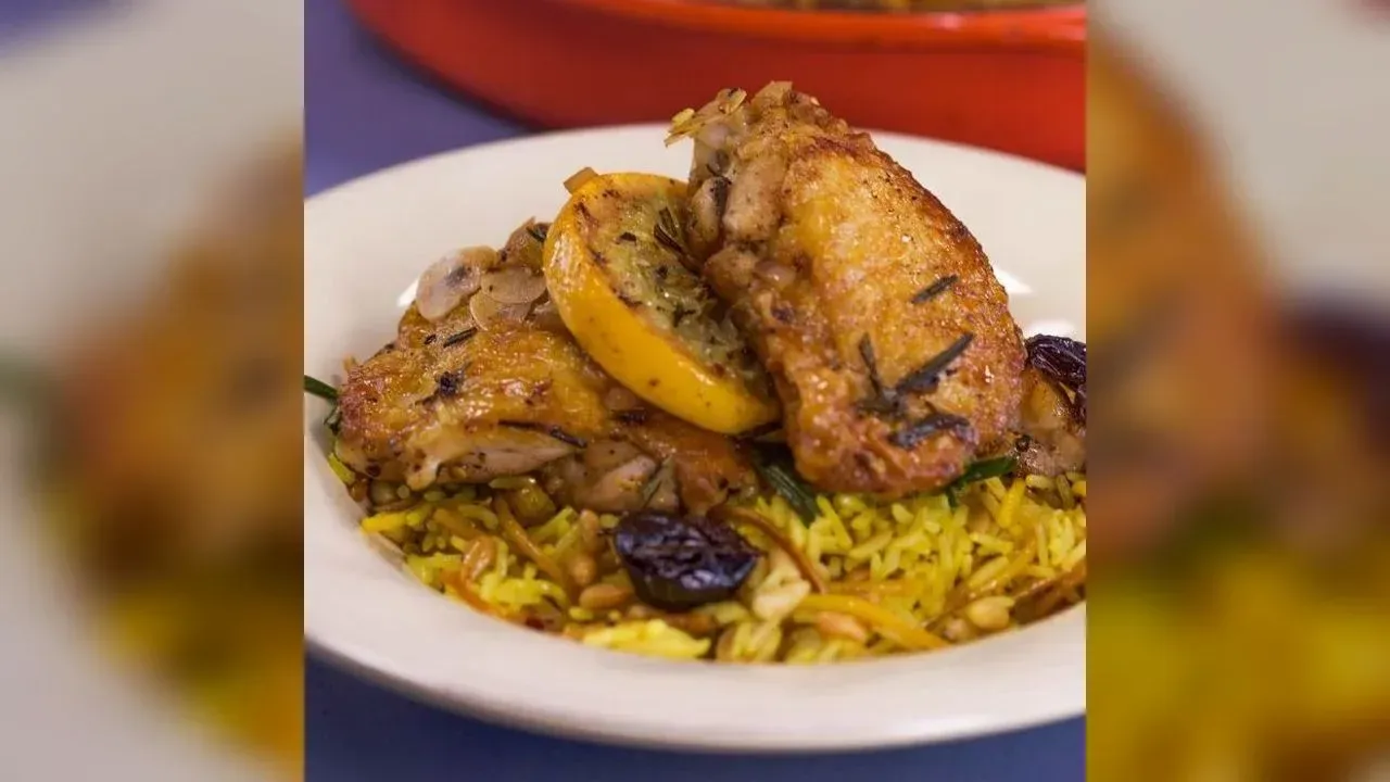 Chicken with saffron, raisins & pine nuts