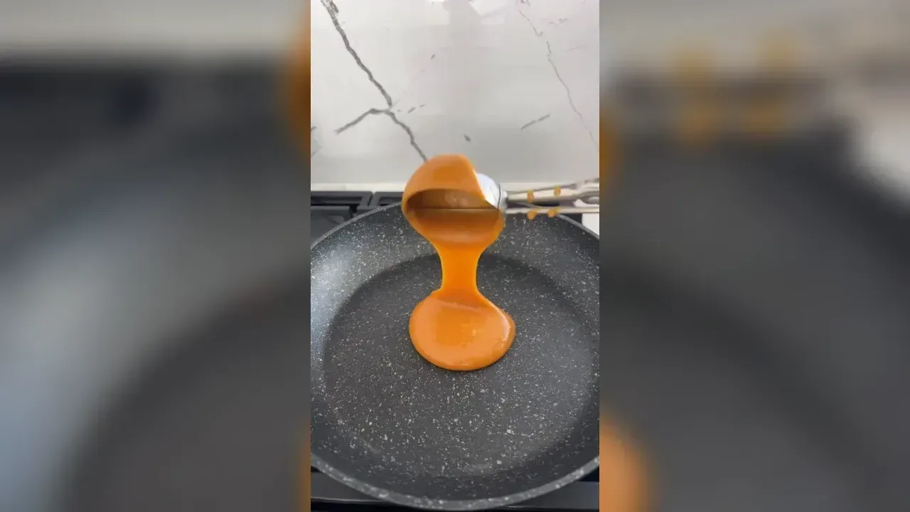 Skillet honey cake