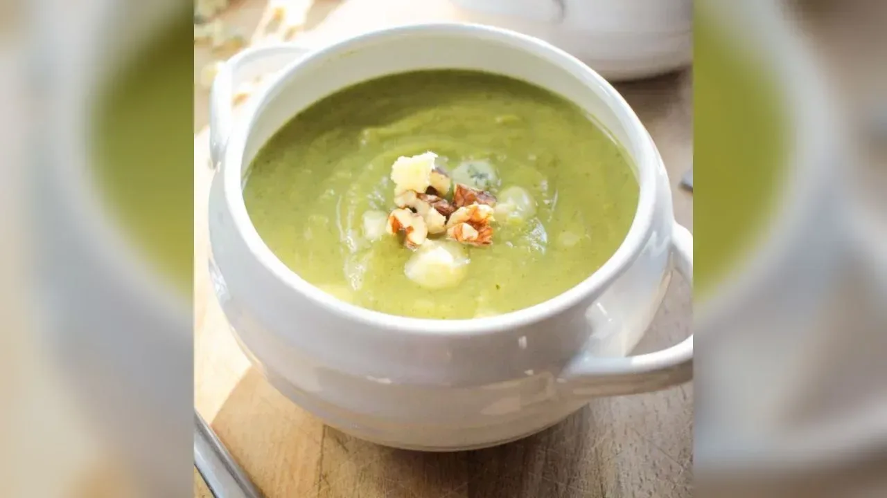 Broccoli & Stilton soup