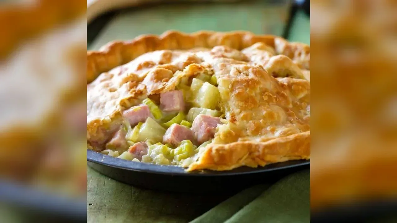 Chicken Ham and Leek Pie