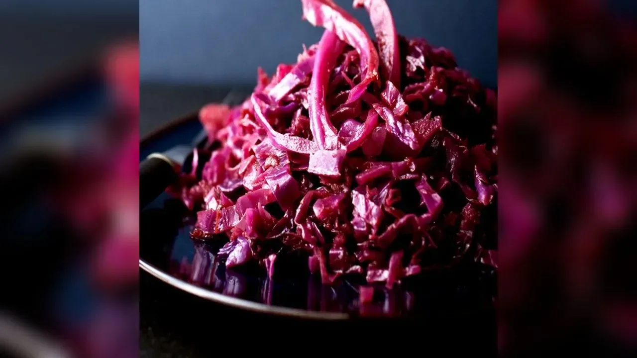 Rosemary braised red cabbage with kabanos