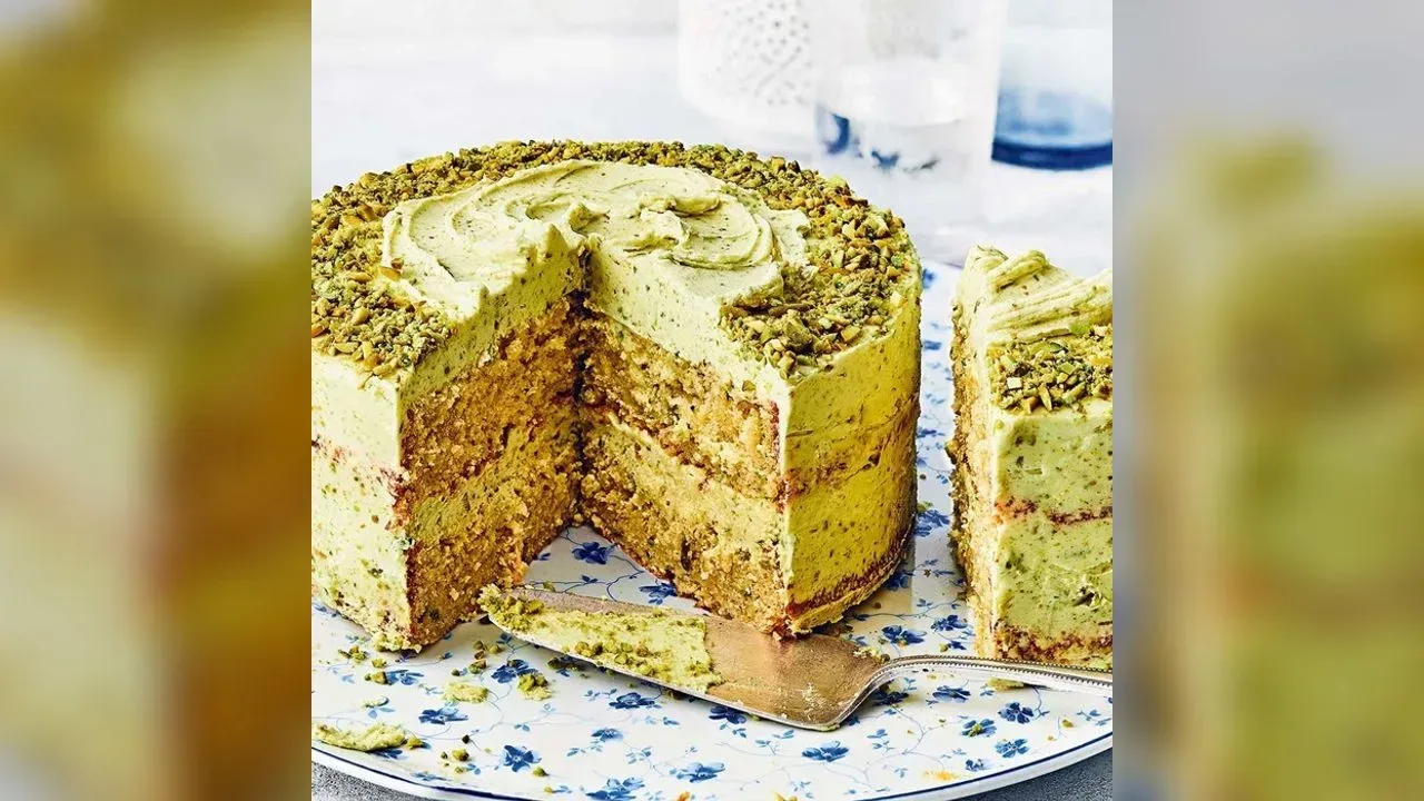 Pistachio cake