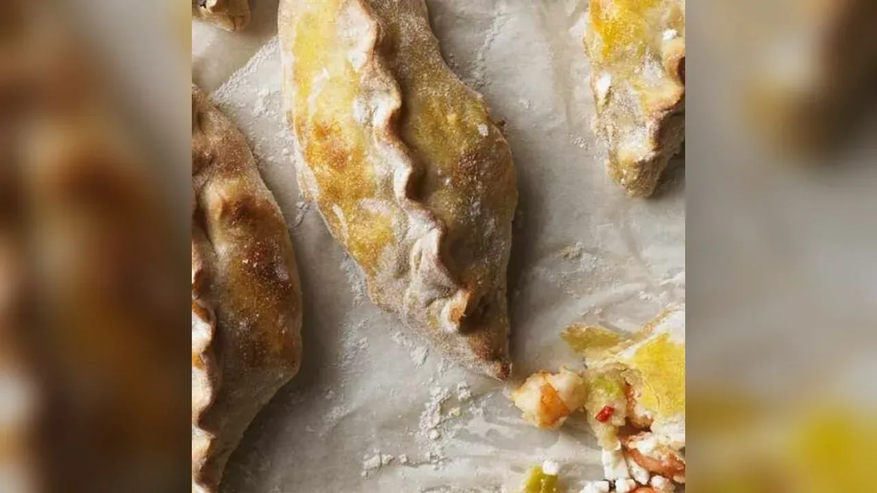 Spring onion and prawn empanadas