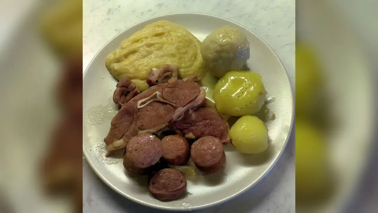Raspeballer (Norwegian Potato Dumplings)