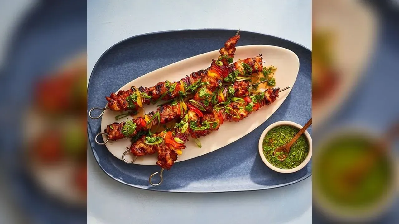 Red curry chicken kebabs
