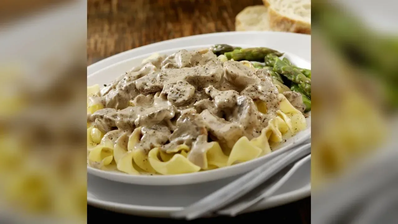 Beef stroganoff