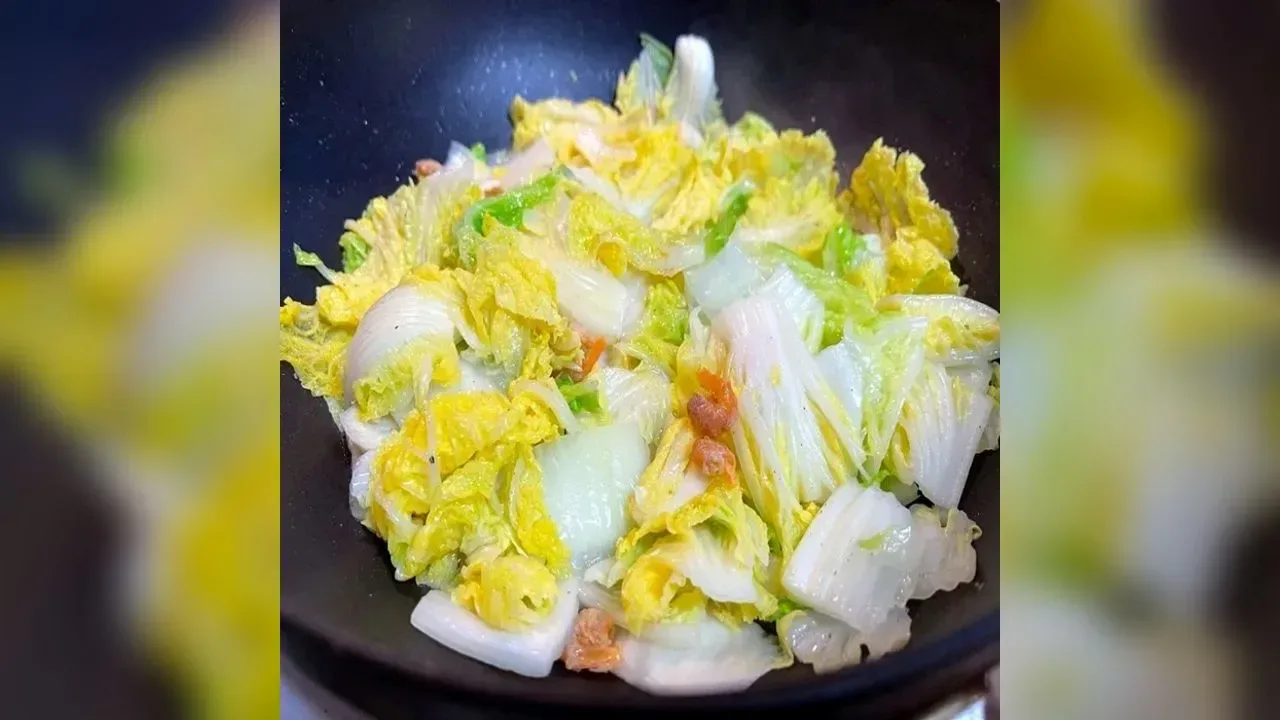 Napa Cabbage with Dried Shrimp