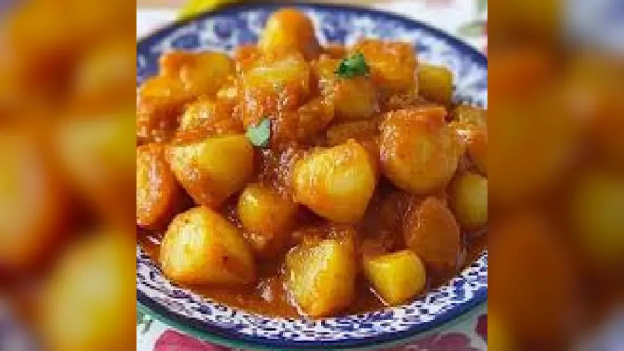 Chtitha Batata (Algerian Potato Stew)