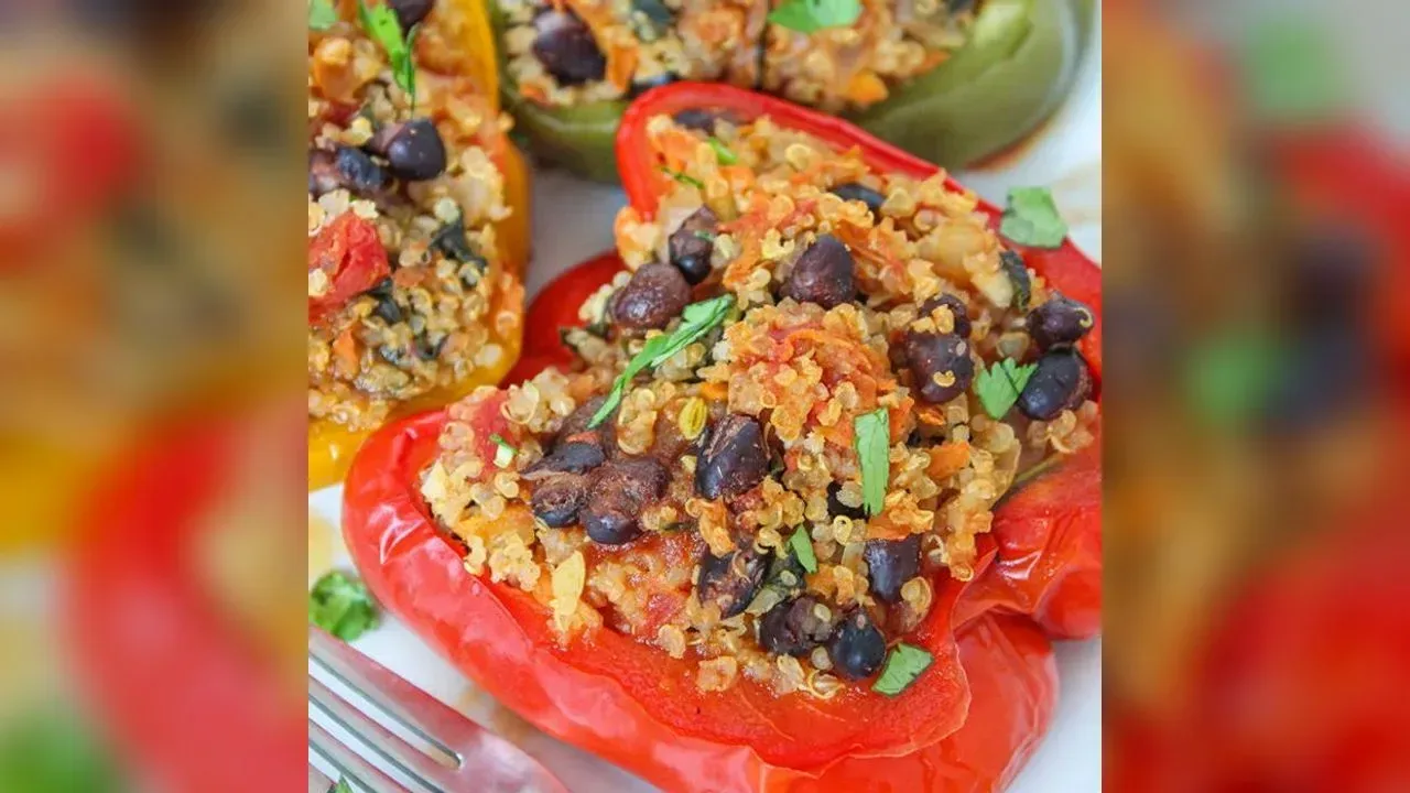 Stuffed Bell Peppers with Quinoa and Black Beans