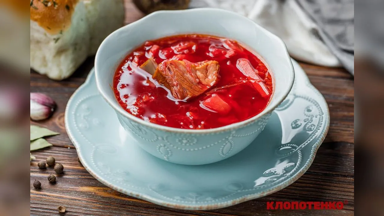 Український борщ у мультиварці