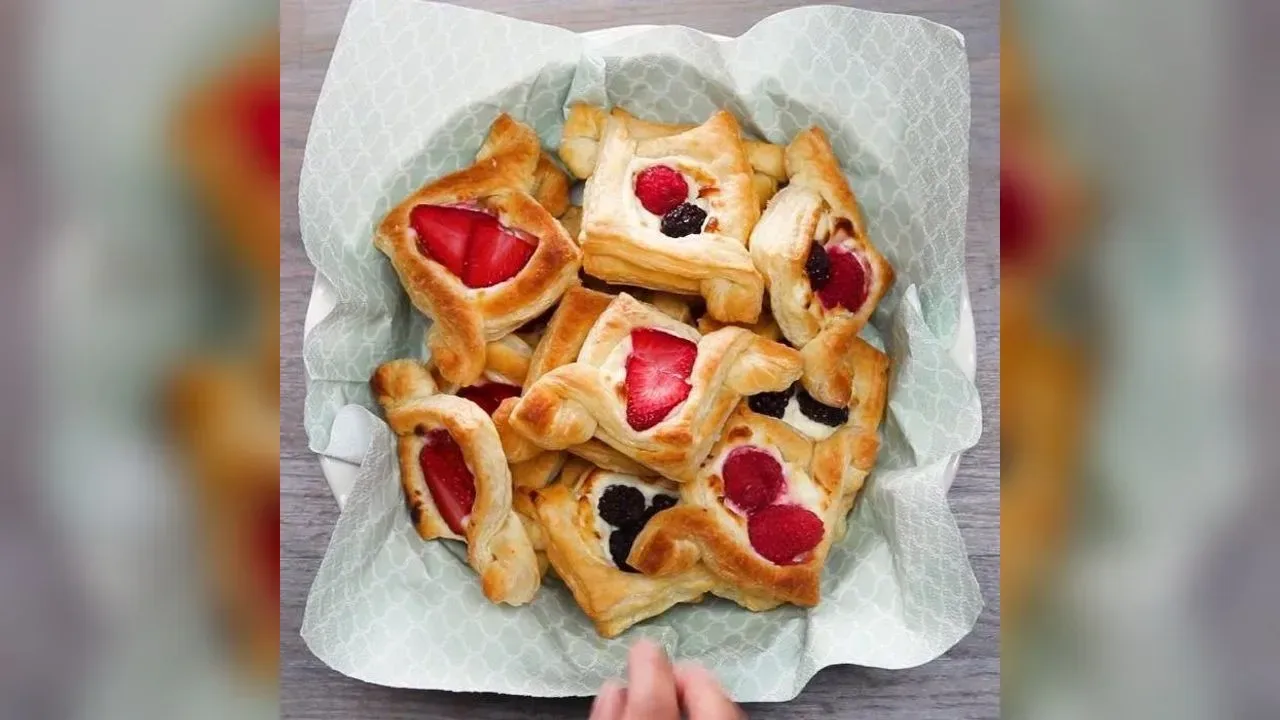 Fruit and Cream Cheese Breakfast Pastries